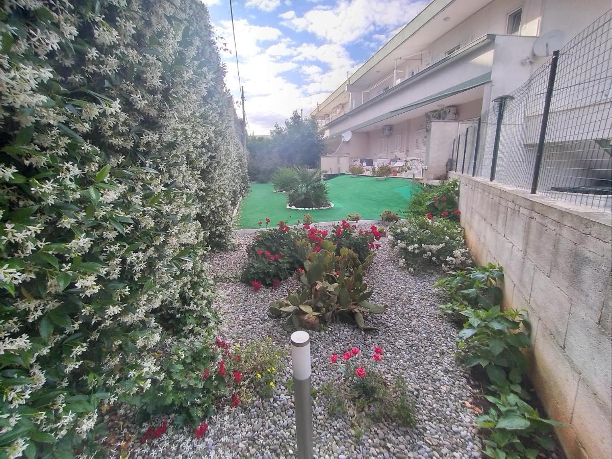 Casa Di Tina Hotel Castellana Grotte Ngoại thất bức ảnh